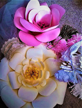 Load image into Gallery viewer, WEDNESDAY JULY 31 BRIDAL WORKSHOP - GIANT PAPER FLOWERS